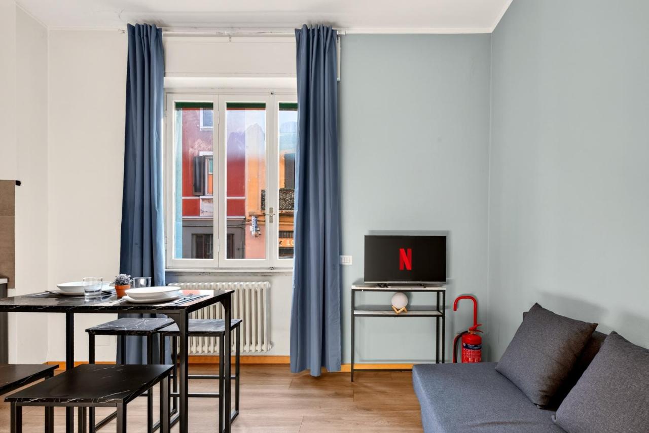 Cialdini Home Suite
